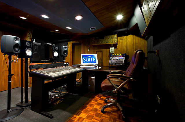 the suite recording studio area